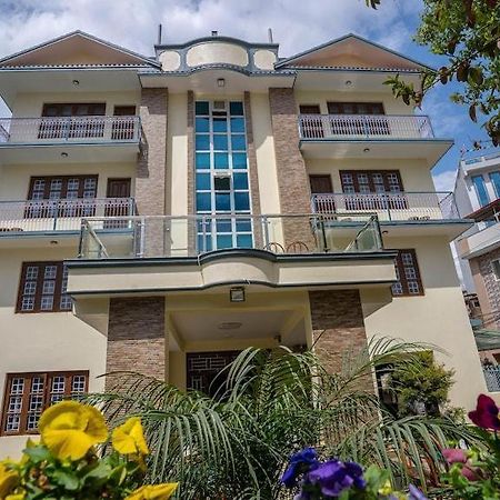 Norbu Hotel Catmandu Exterior foto